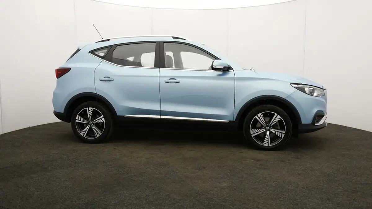 2020-mg-zs-suv-e-exclusive-ev-big-7