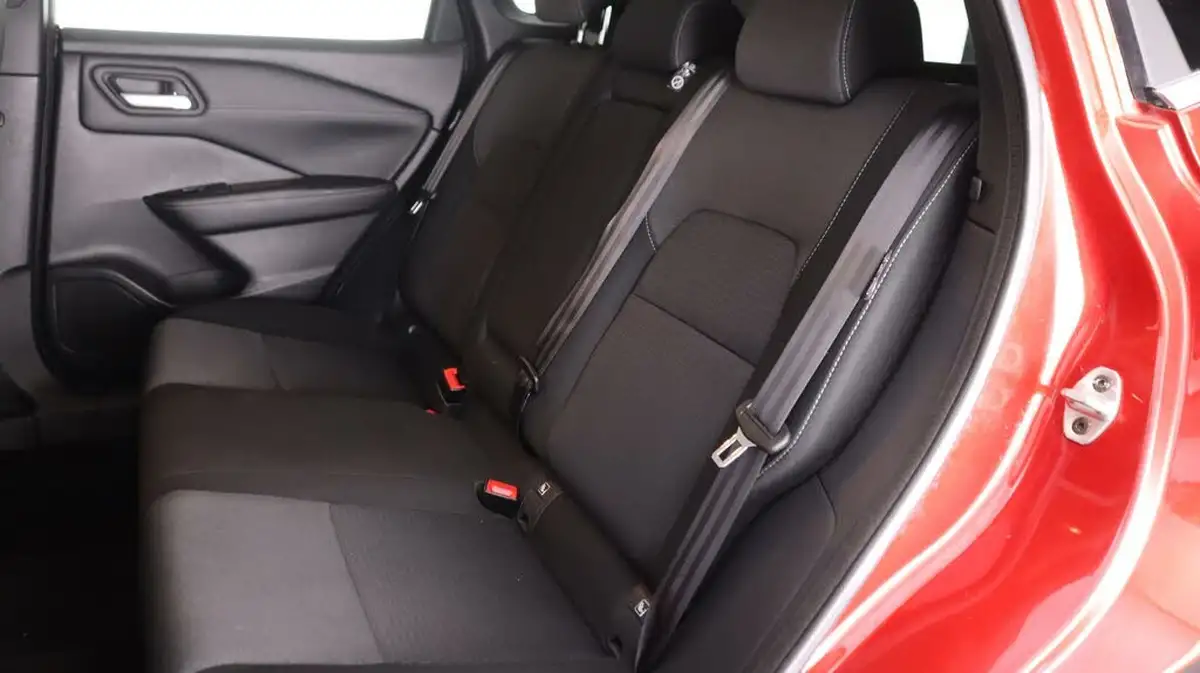 2022-nissan-qashqai-13-dig-t-n-connecta-140ps-big-16