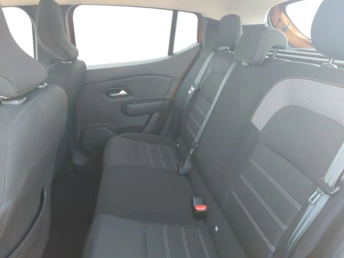 2022-dacia-sandero-stepway-10-tce-comfort-90bhp-big-5