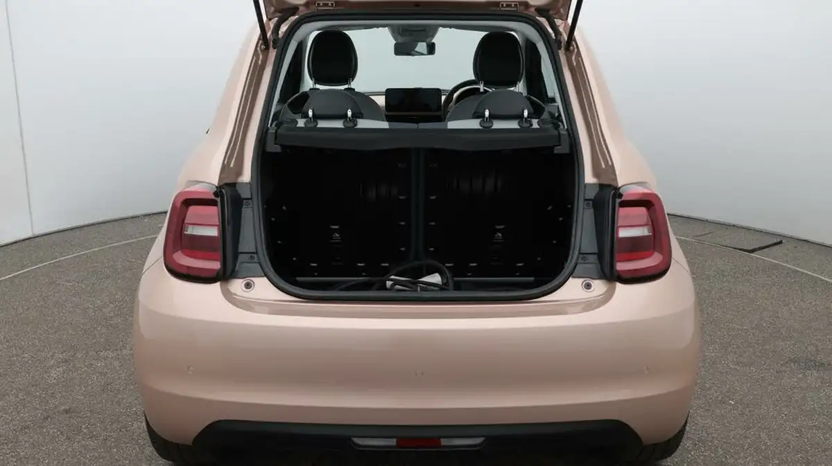 2021-fiat-500-e-icon-big-17
