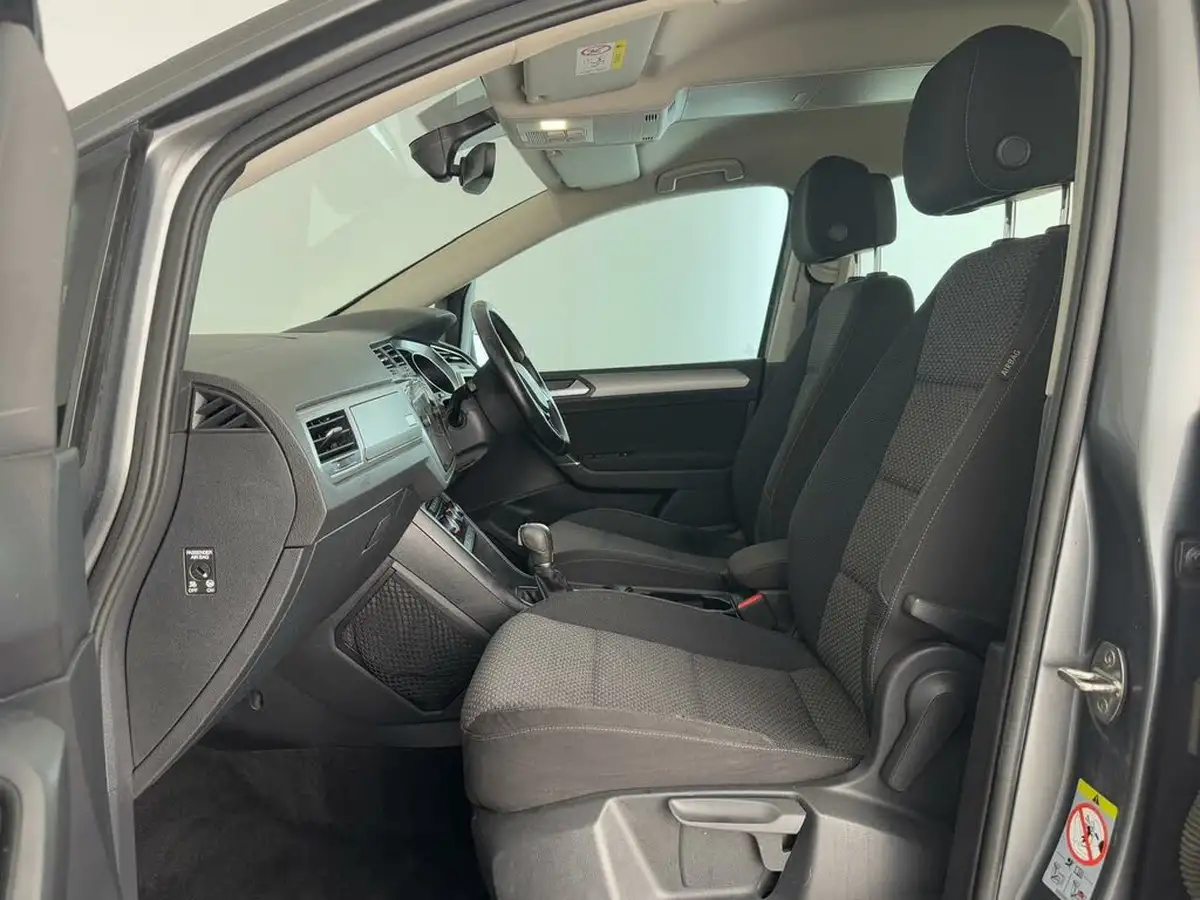 2019-volkswagen-touran-16tdi-se-dsg-big-10