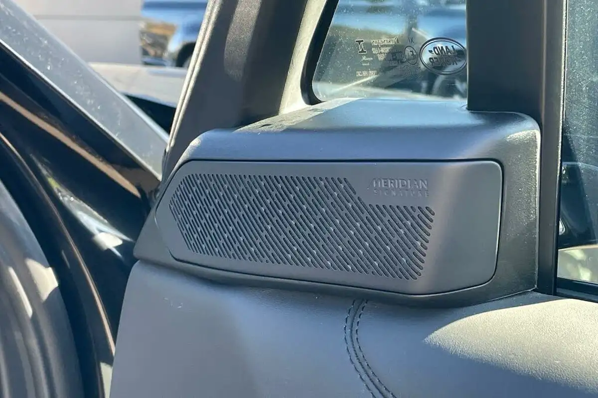 2024-land-rover-range-rover-30-d350-autobiography-big-48