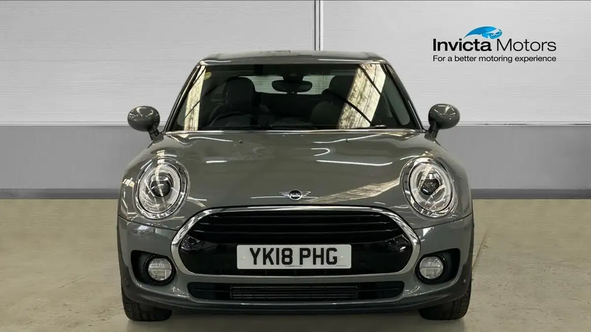 2018-mini-clubman-15-cooper-auto-big-7