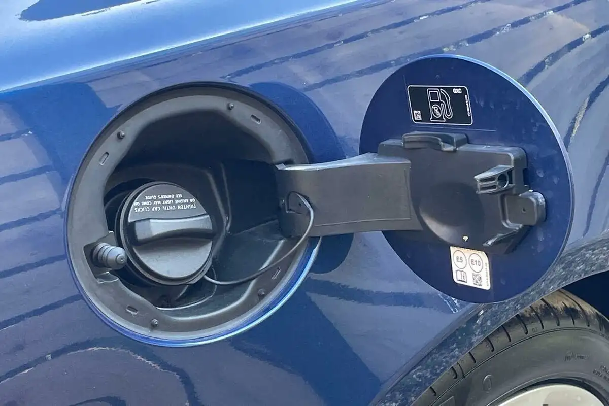 2021-jaguar-xf-20-p250-s-big-17