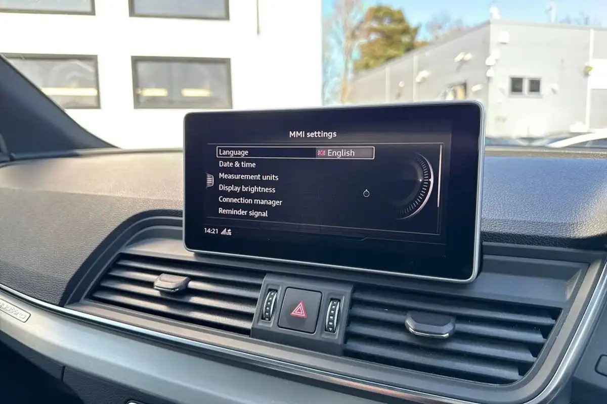 2019-audi-q5-20-55-tfsi-e-s-line-competition-big-39