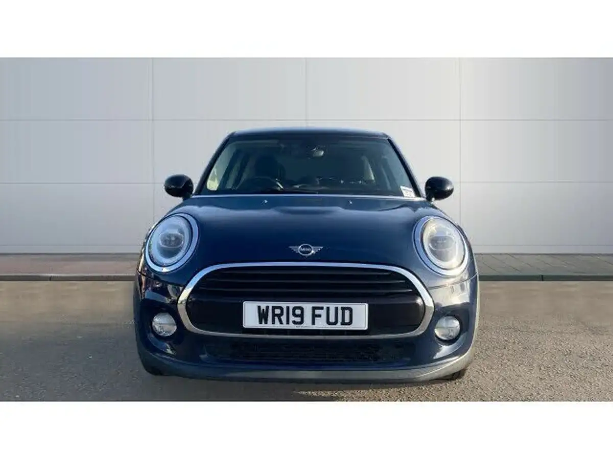 2019-mini-cooper-15-cooper-classic-hatchback-5d-big-2