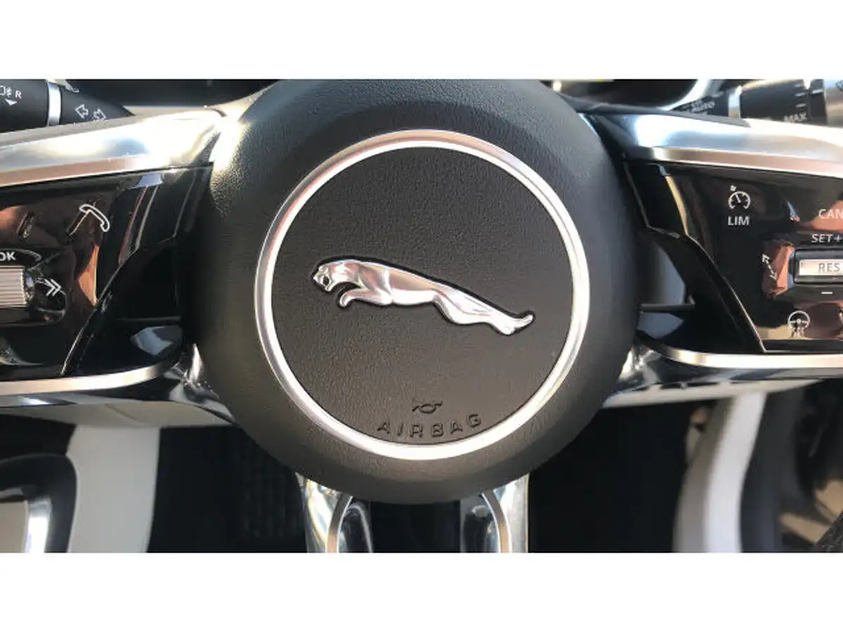 2019-jaguar-i-pace-ev400-se-big-45