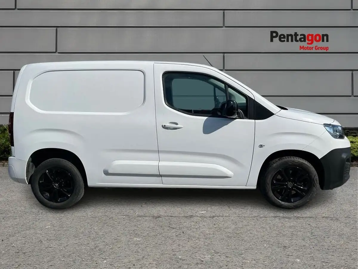 2021-citroen-berlingo-15bluehdi-1000-driver-100pseu6dt-e-ss-big-10