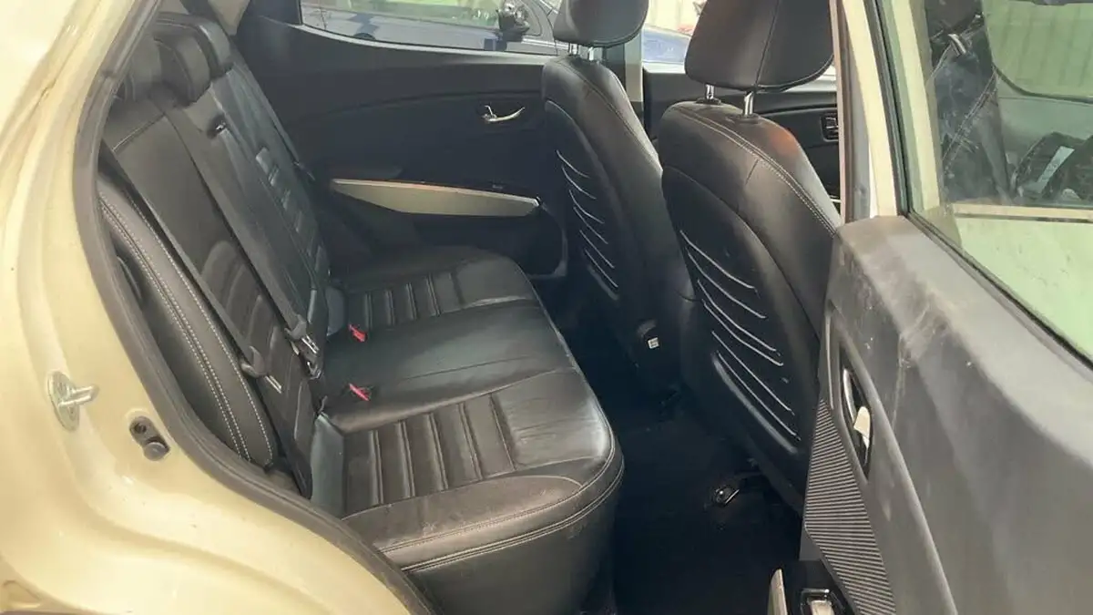 2017-kgm-ssangyong-tivoli-16-elx-auto-big-5