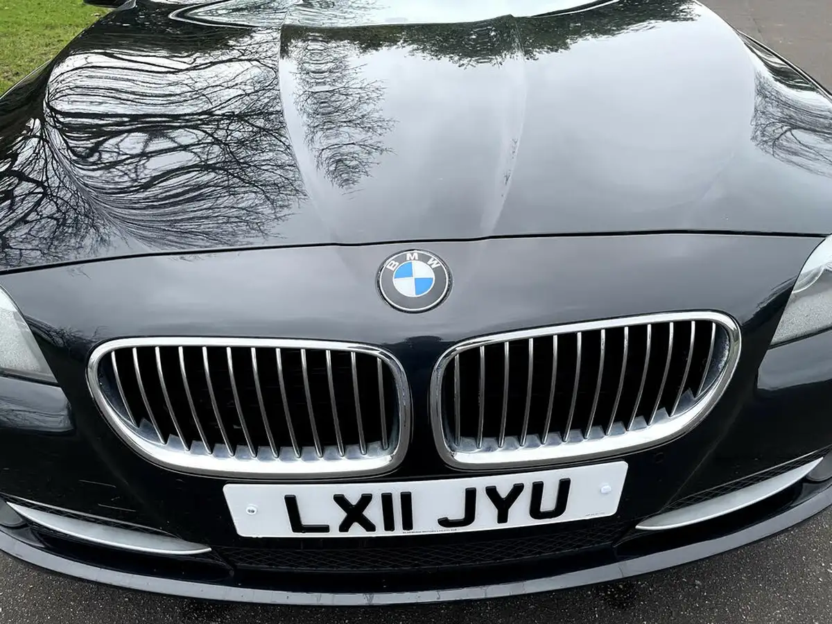 2011-bmw-5-series-big-17