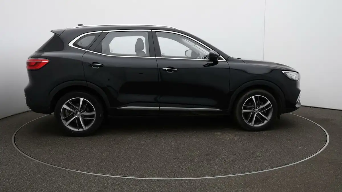2021-mg-hs-15t-gdi-excite-162ps-big-8