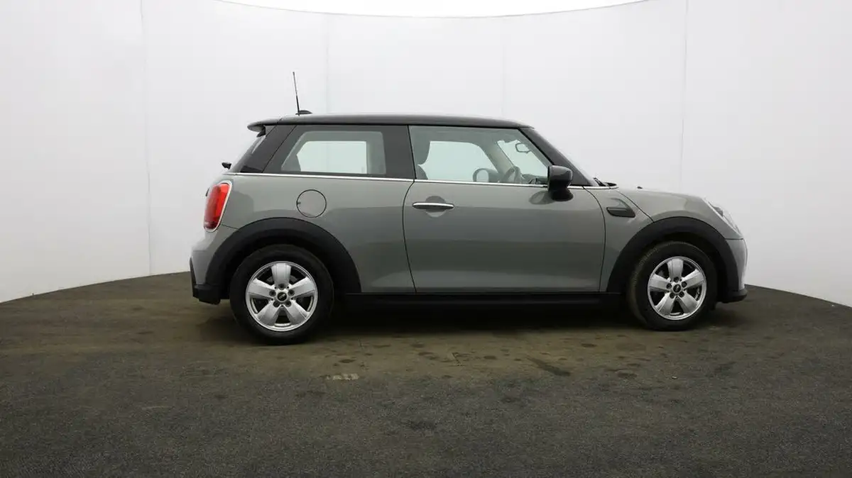 2021-mini-cooper-15-cooper-classic-hatchback-3d-big-45