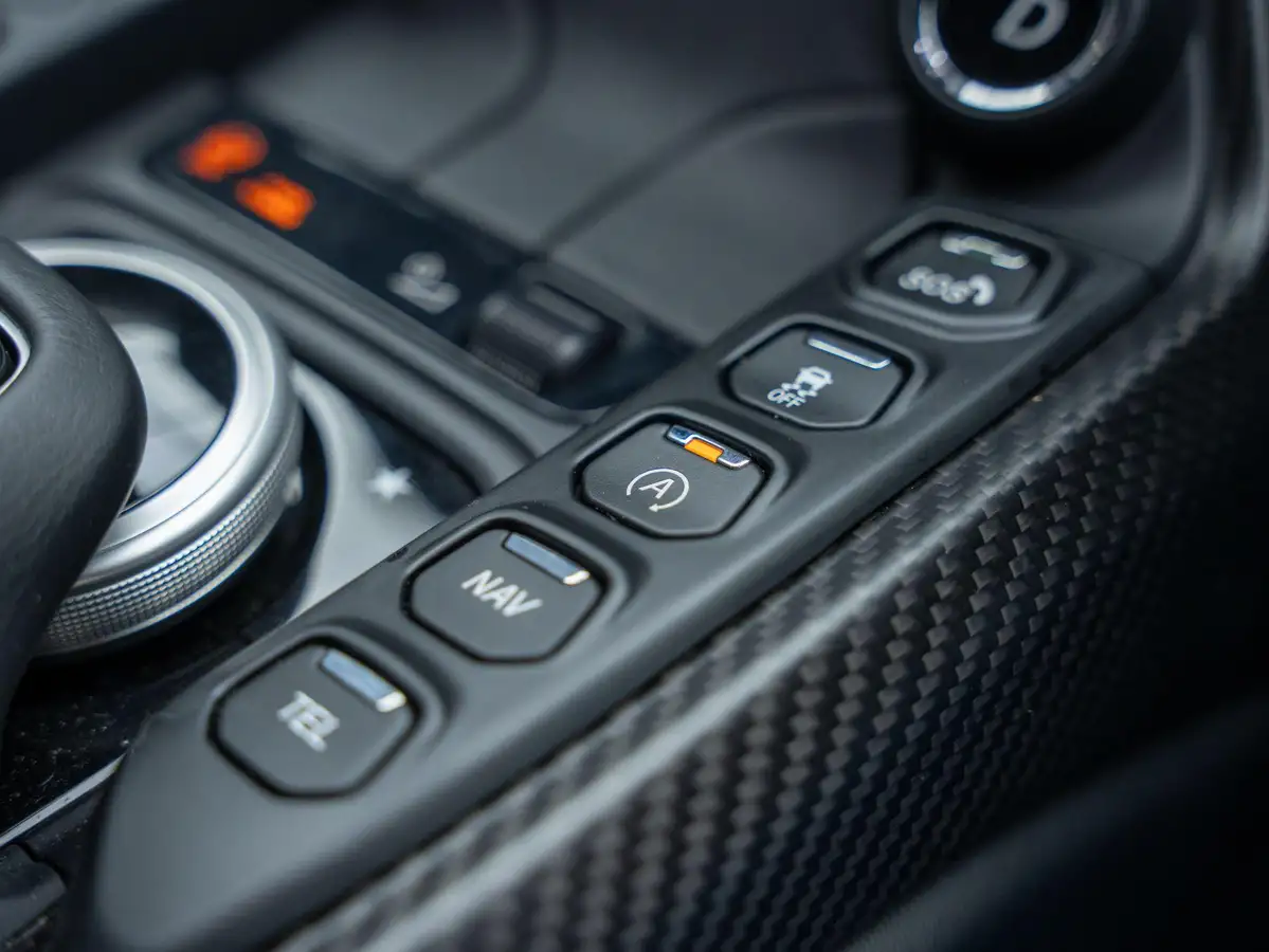2020-aston-martin-vantage-40-v8-vantage-coupe-auto-big-19