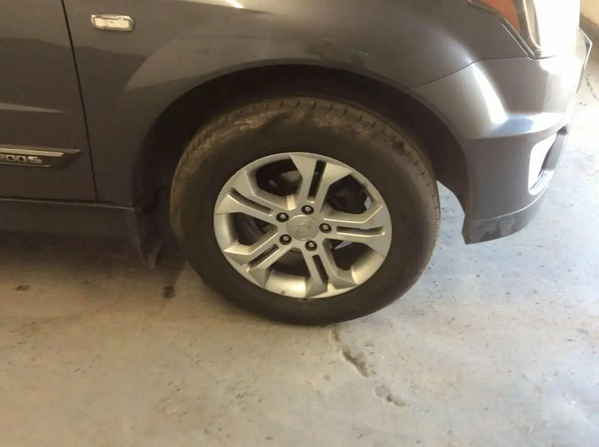 2015-kgm-ssangyong-korando-sports-20td-ex-big-24