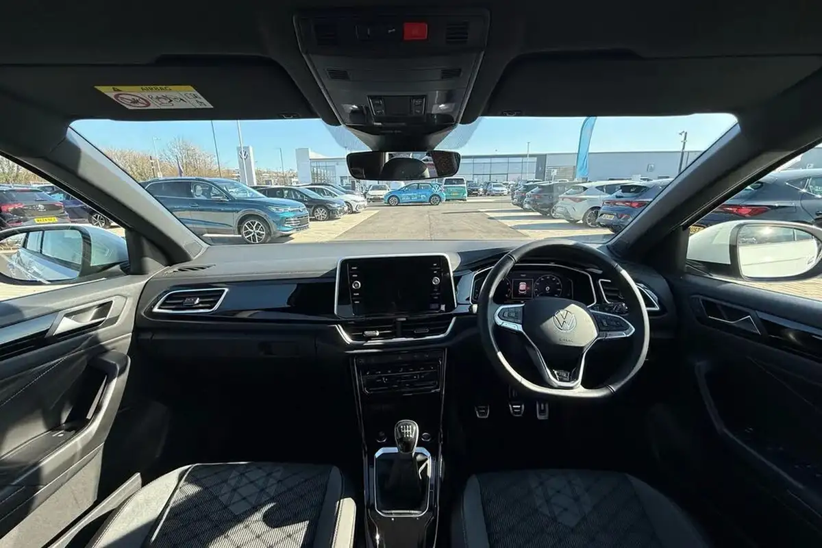2024-volkswagen-t-roc-15-tsi-r-line-hatchback-5d-big-35