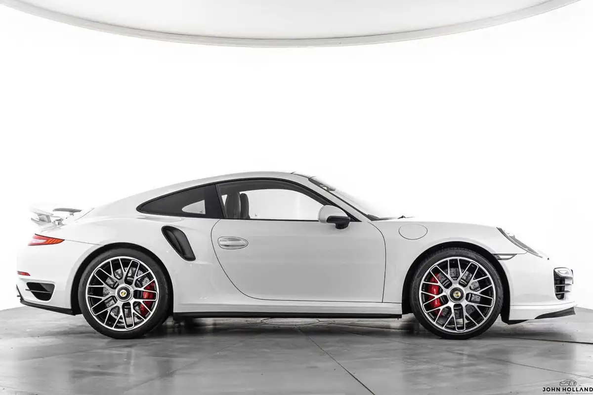 2015-porsche-911-38-turbo-coupe-big-9