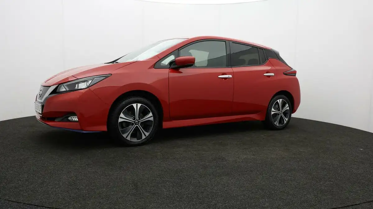 2020-nissan-leaf-e-e-tekna-big-61