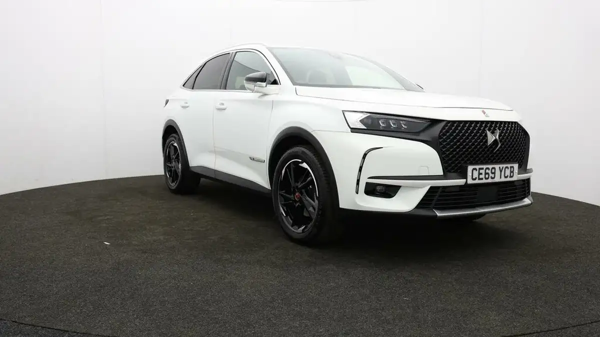 2019-ds-ds-7-crossback-16-puretech-performance-line-180ps-big-47