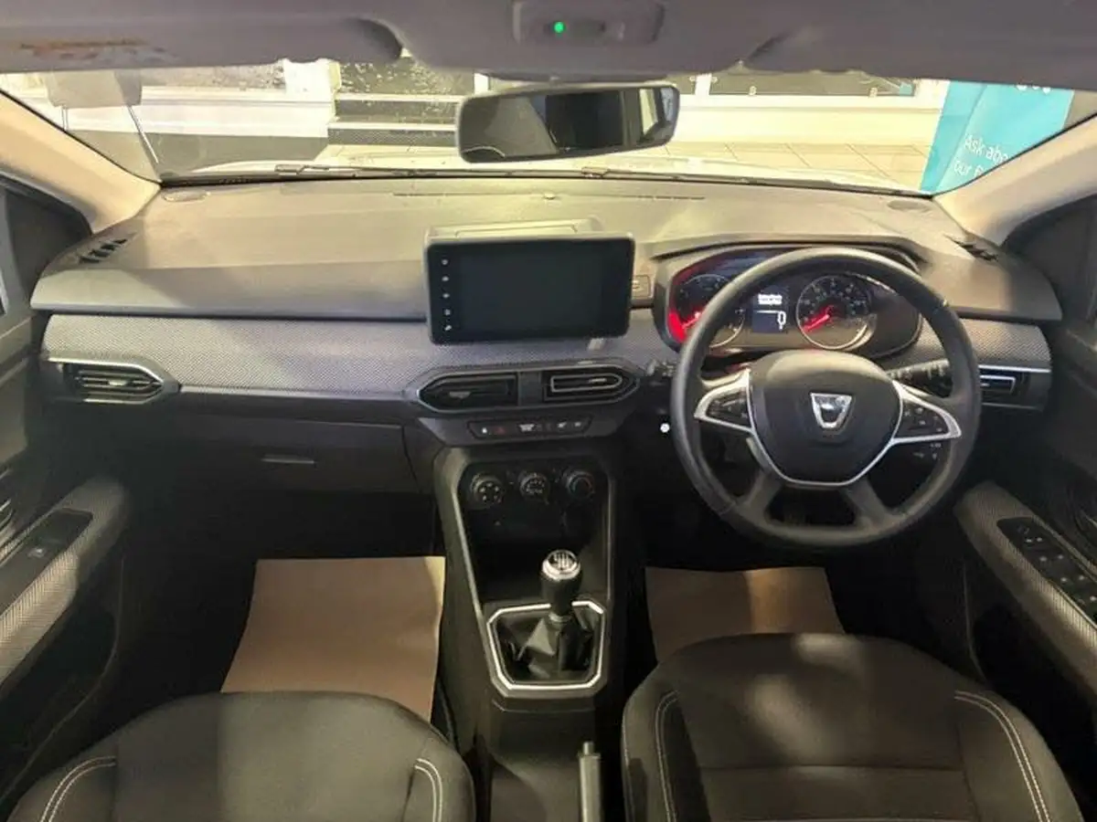 2022-dacia-sandero-10-tce-comfort-90bhp-big-14