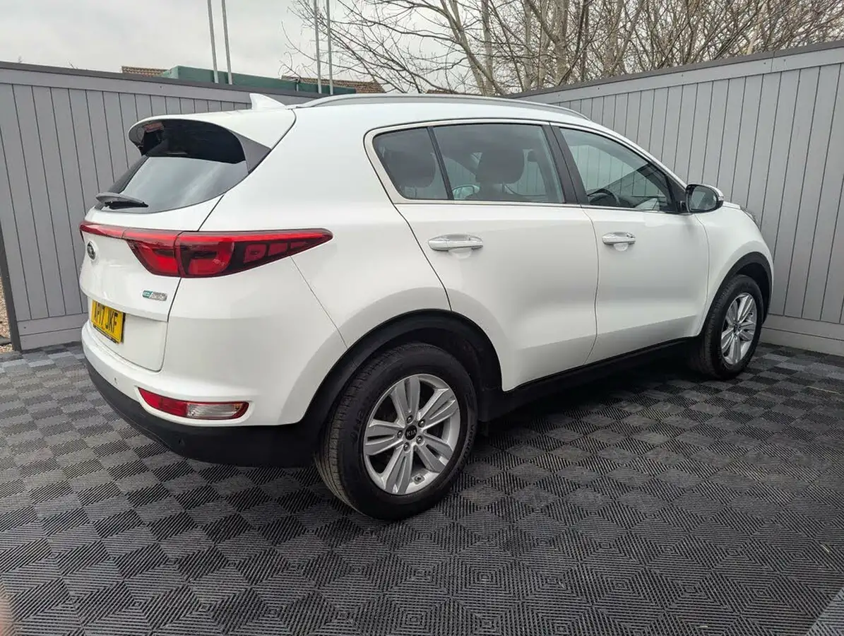 2017-kia-sportage-16-gdi-2-big-50