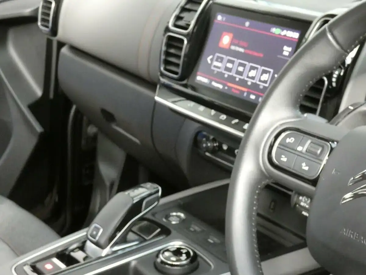 2019-citroen-c5-aircross-15bluehdi-feel-eat8-big-47