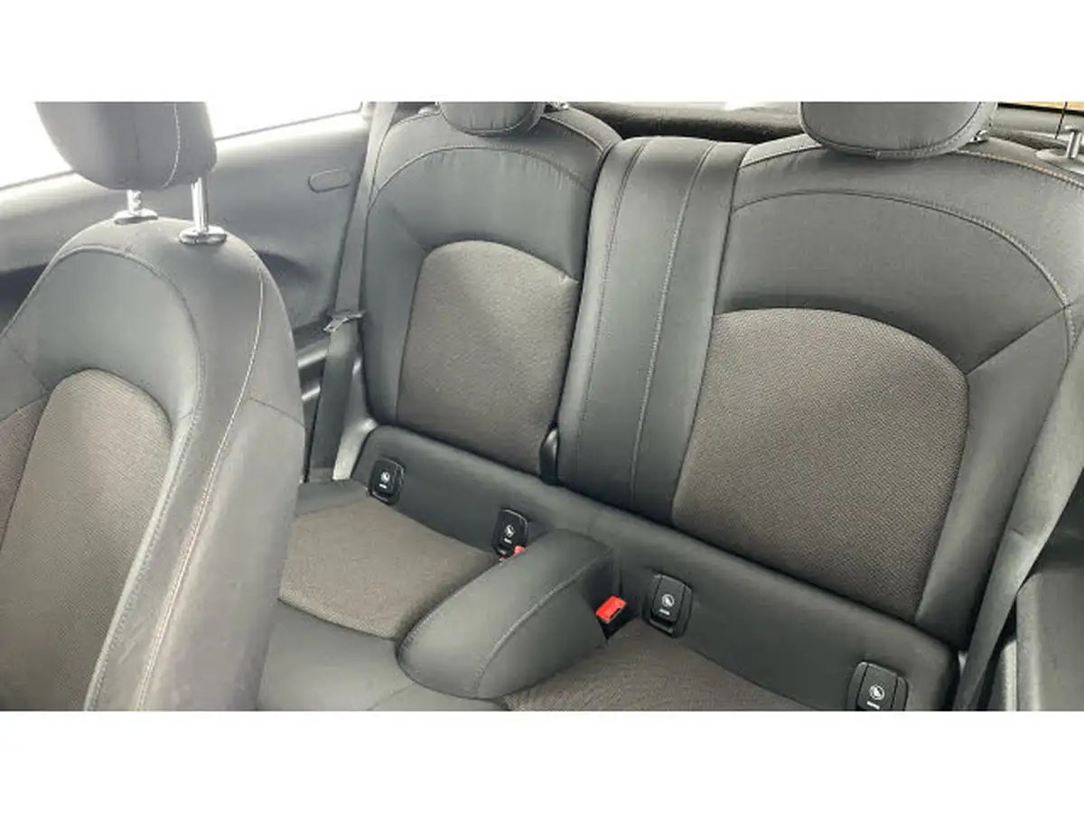 2018-mini-cooper-15-one-series-ii-ss-5d-big-11