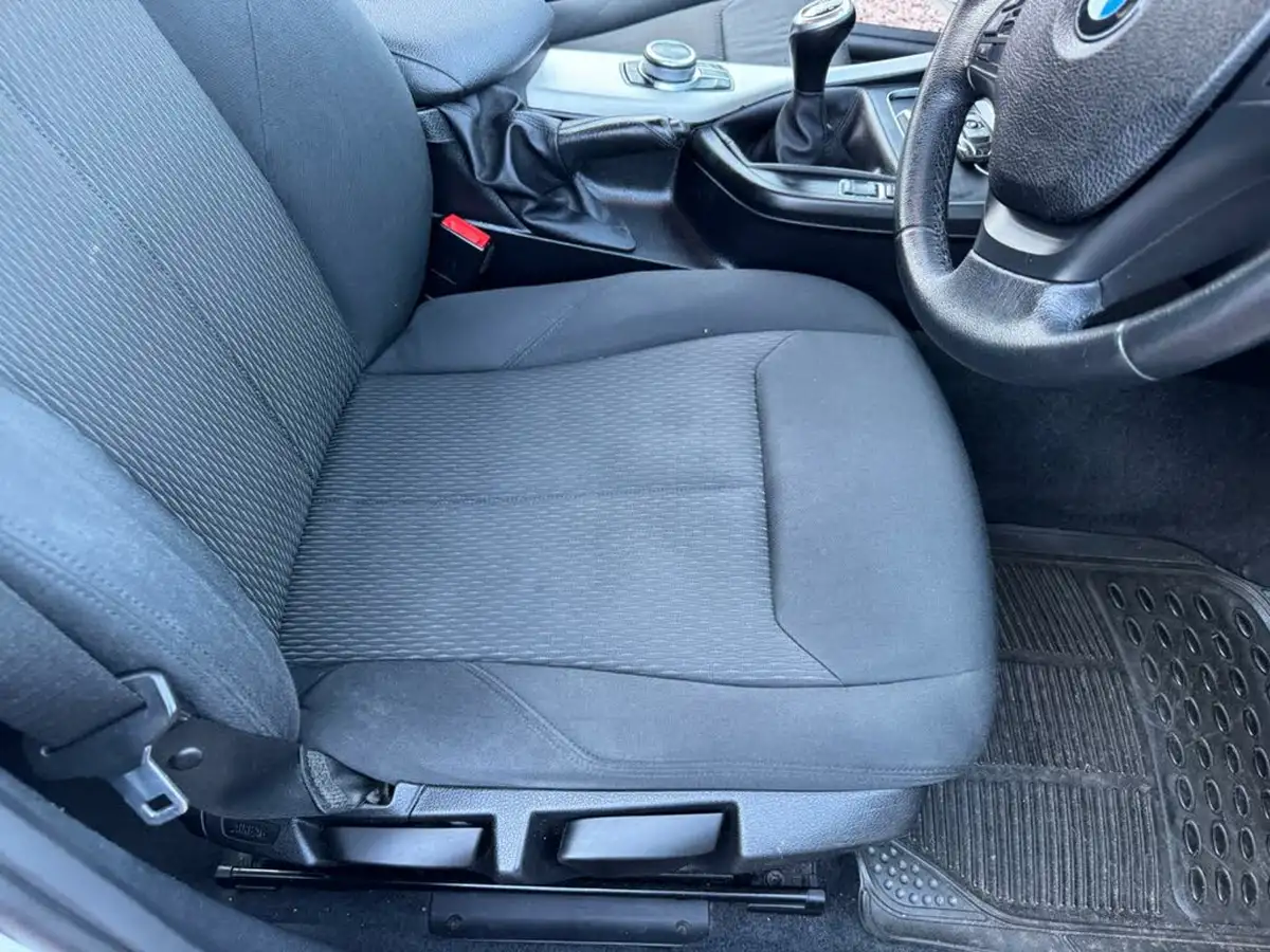 2018-bmw-1-series-15td-116d-se-business-5d-big-37