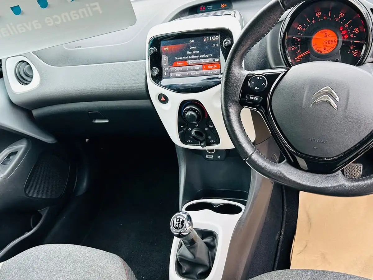 2021-citroen-c1-10-vti-urban-ride-big-10