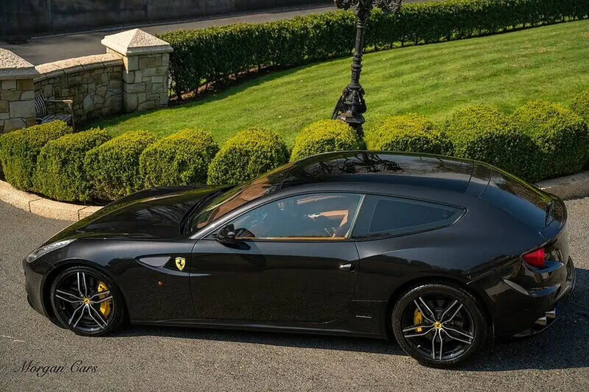 2016-ferrari-ff-63-big-60