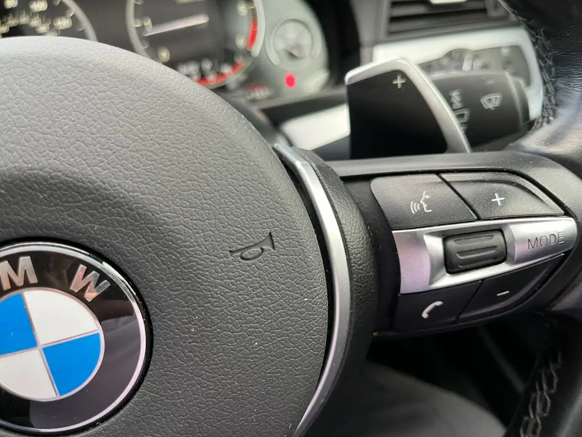 2015-bmw-5-series-20td-520d-m-sport-190bhp-saloon-4d-auto-big-29