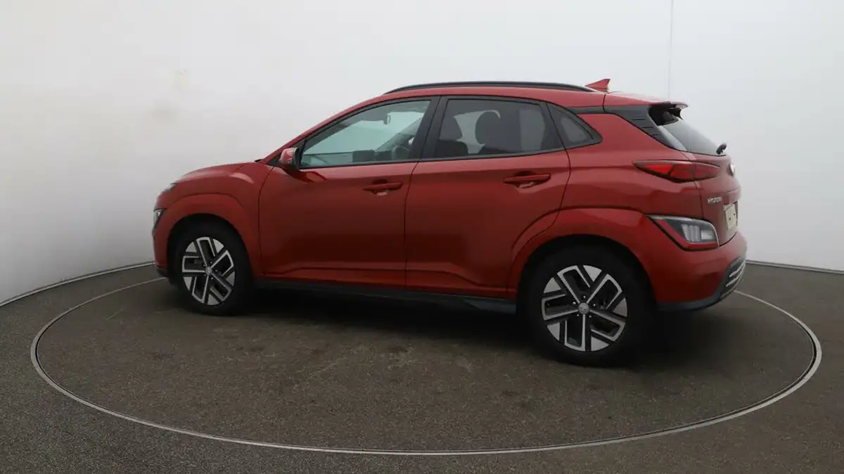 2022-hyundai-kona-e-ultimate-big-46