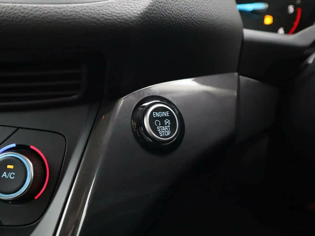 2019-ford-c-max-15tdci-titanium-big-17