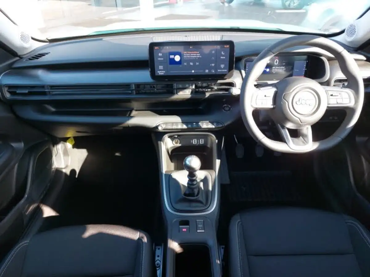 2025-jeep-avenger-12-gse-altitude-big-2