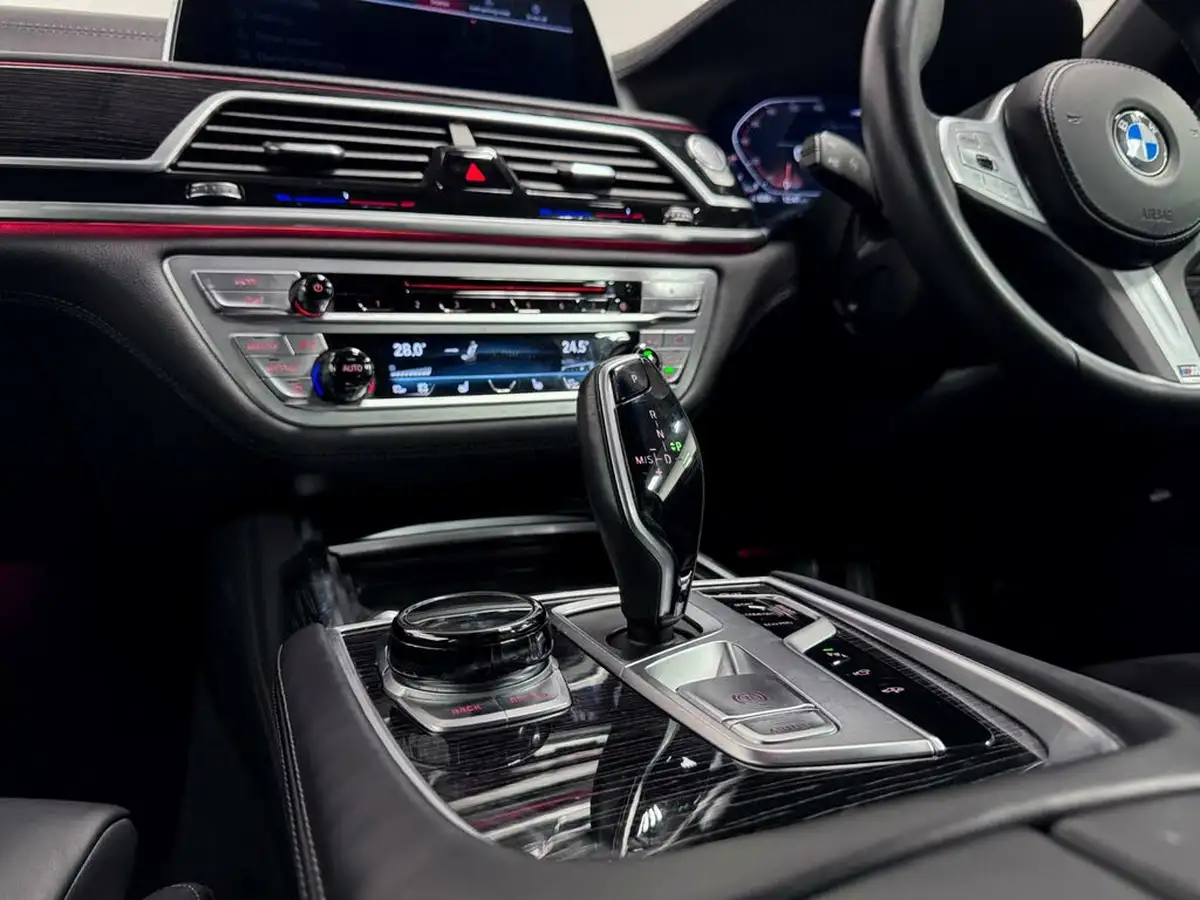 2022-bmw-7-series-30td-740d-m-sport-big-23