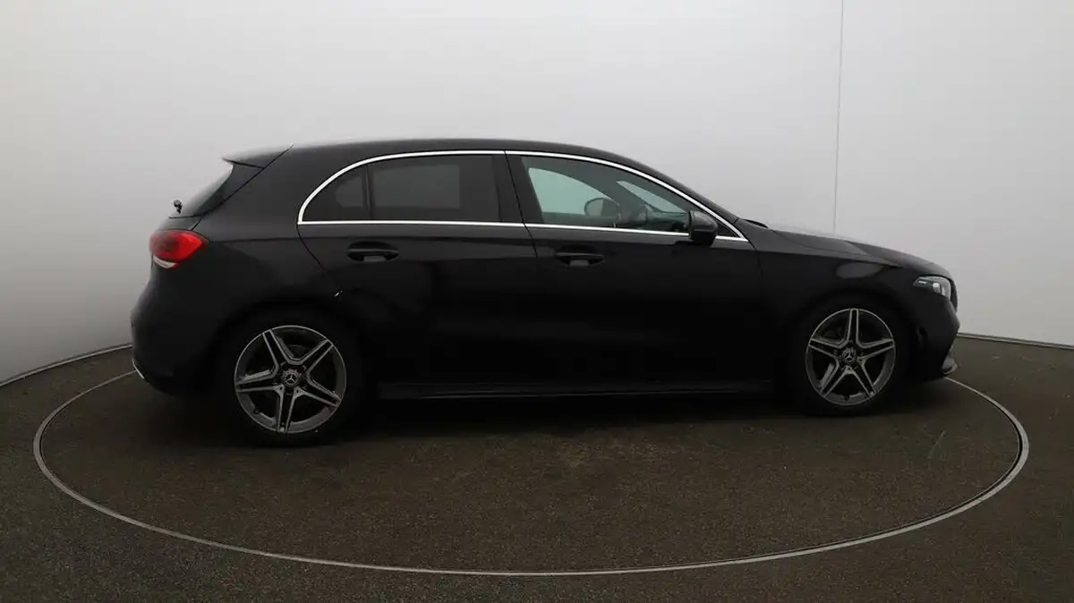 2020-mercedes-benz-a-class-13-a200-amg-line-executive-hatchback-5d-big-8
