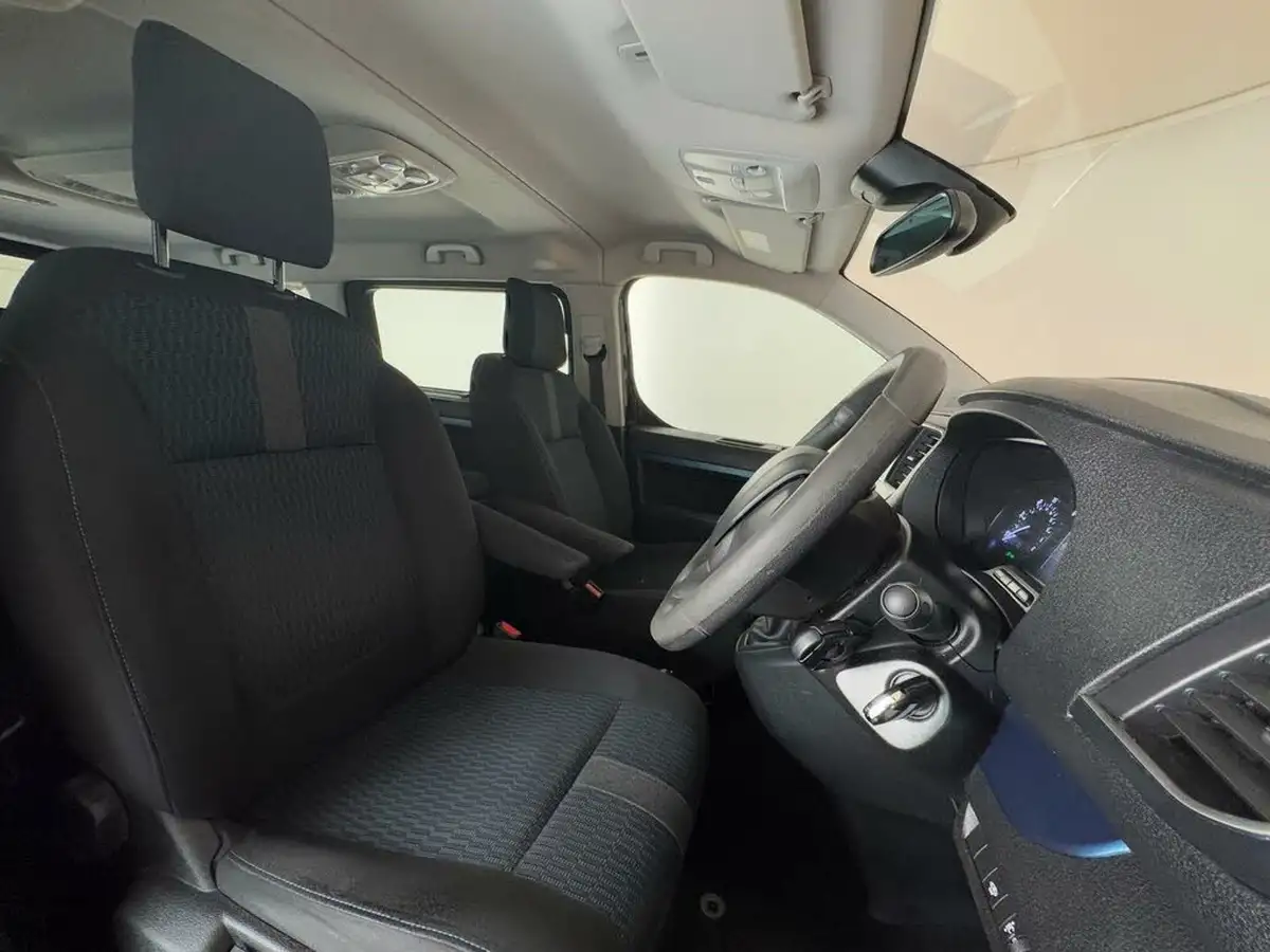2020-peugeot-traveller-15-bluehdi-active-standardss-big-18