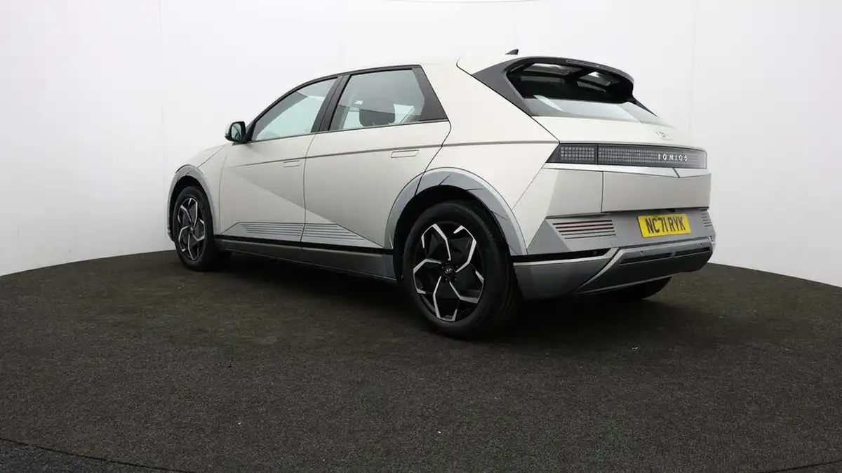 2021-hyundai-ioniq-5-e-premium-170ps-58kwh-rwd-big-67