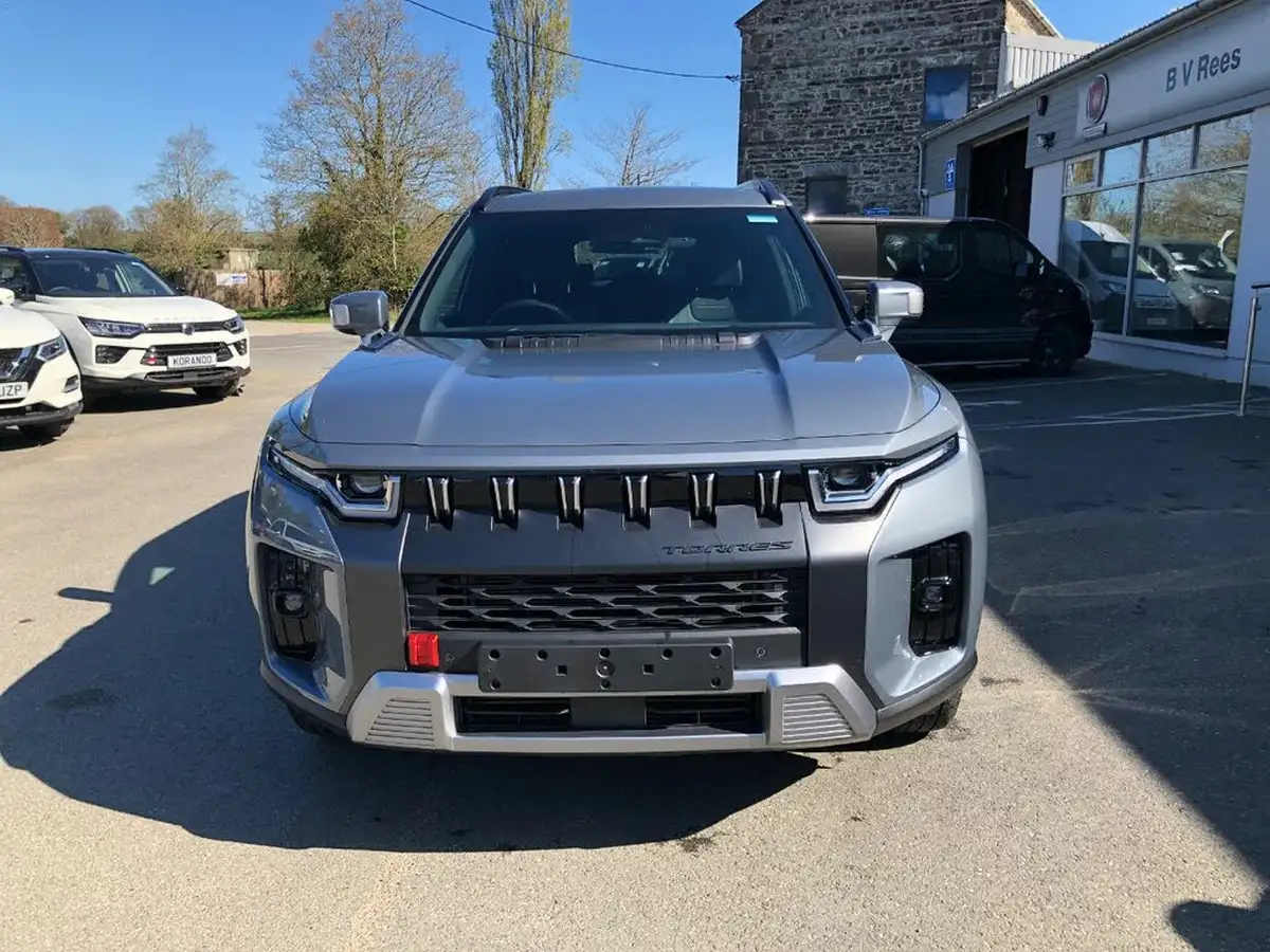 2024-kgm-ssangyong-torres-15-k40-big-1
