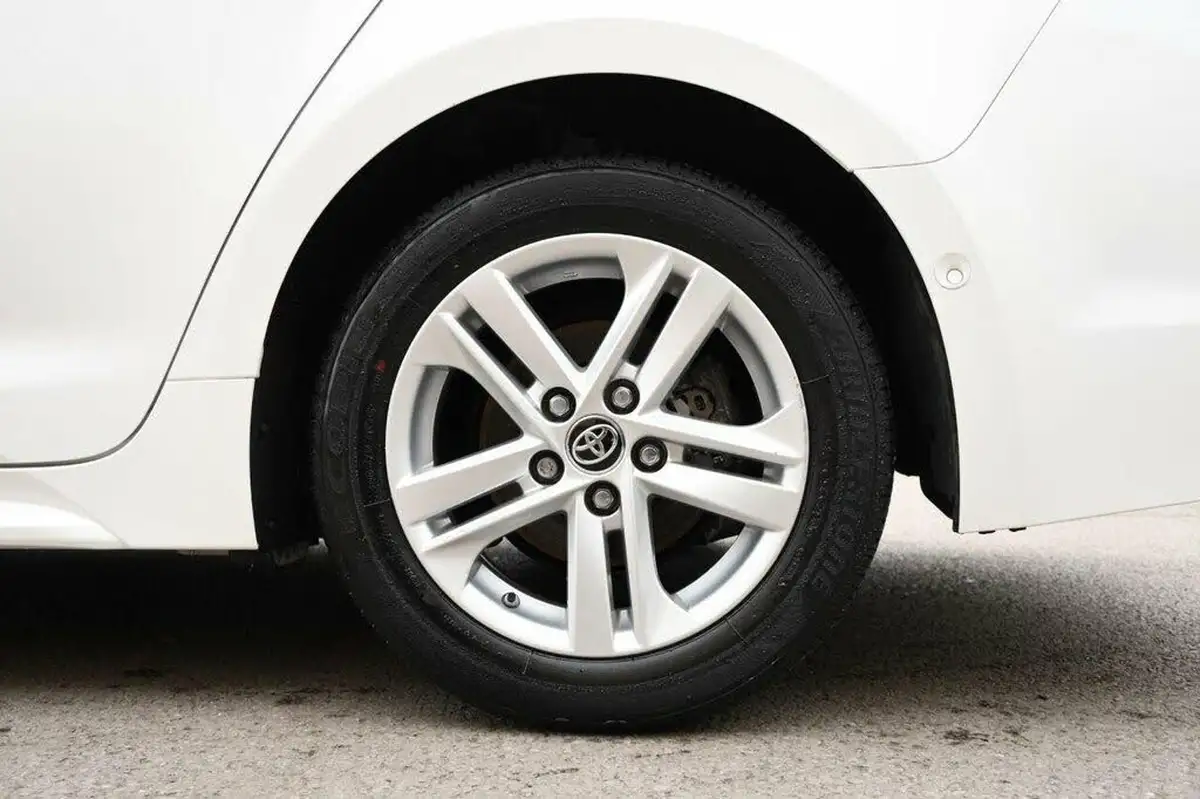 2022-toyota-corolla-18-vvt-i-icon-tech-spare-wheel-touring-sports-5d-big-10