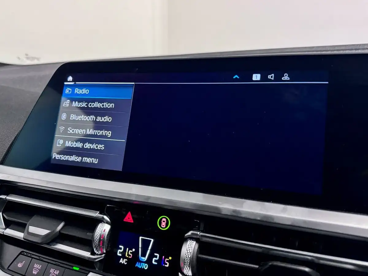 2020-bmw-3-series-20-330e-m-sport-tech-pack-saloon-4d-big-34