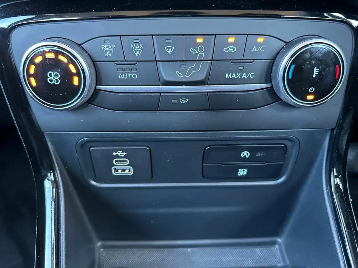 2022-ford-ecosport-10t-st-line-125ps-big-23