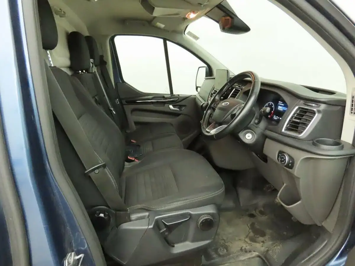 2021-ford-transit-custom-20tdci-300-l1h1-limited-130pseu6dt-panel-van-big-6