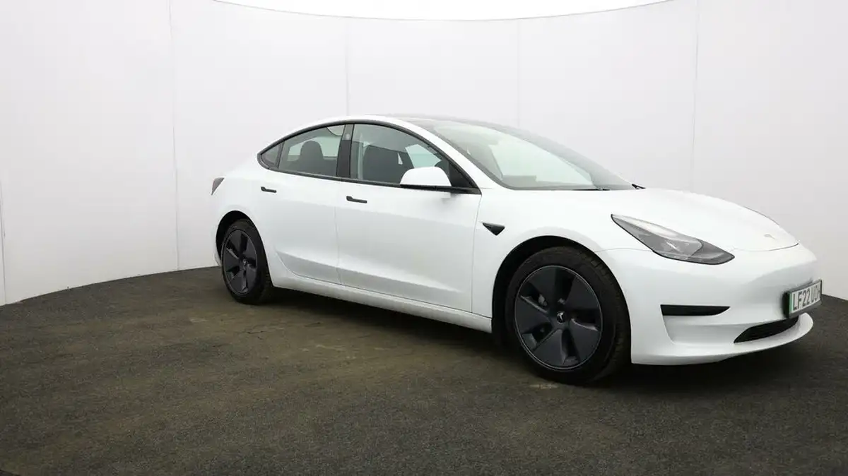 2021-tesla-model-3-e-standard-plus-big-29