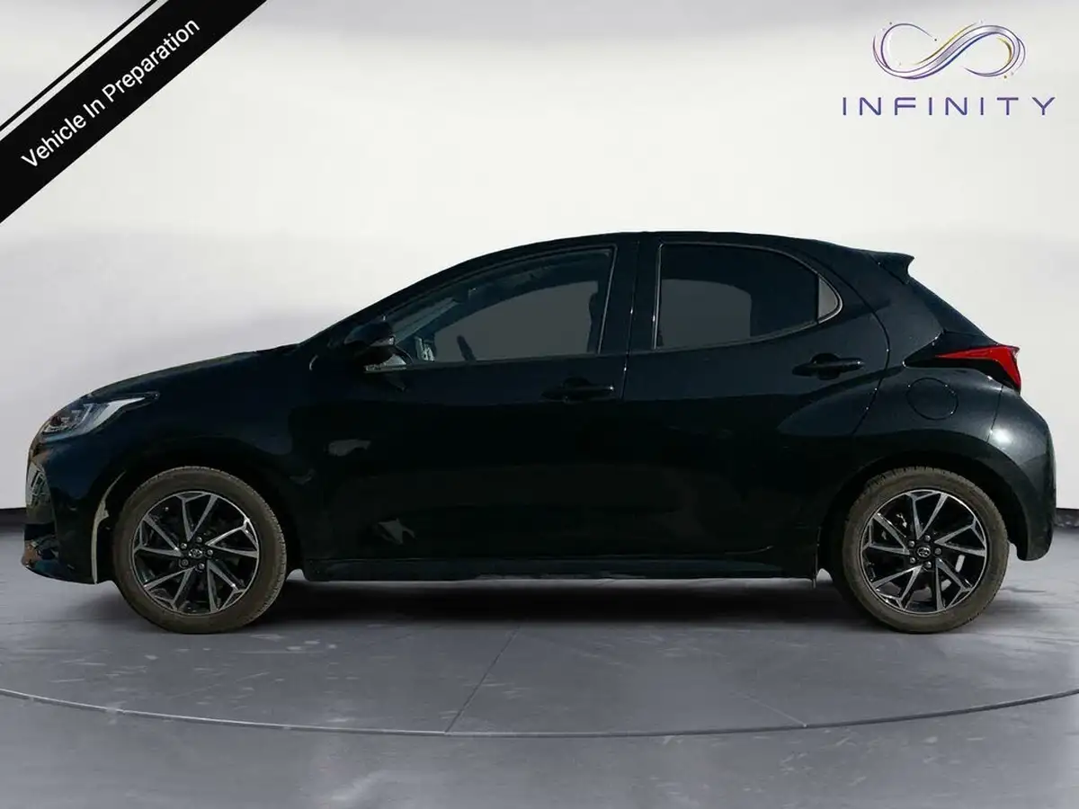 2022-toyota-yaris-15-vvt-i-design-big-3