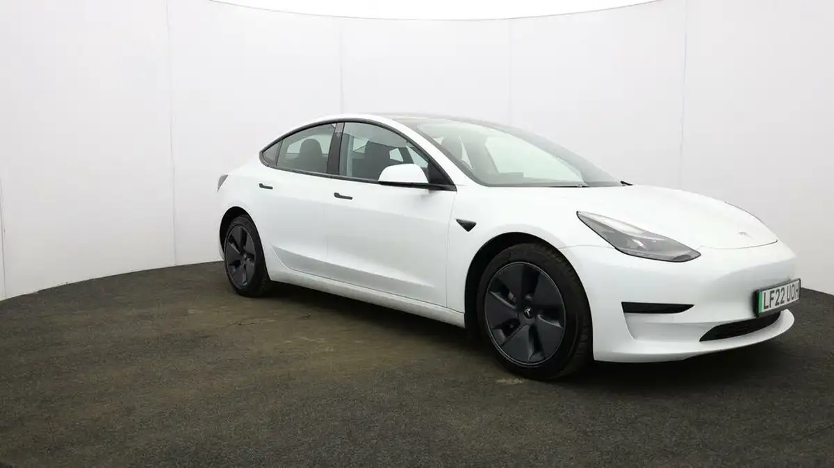 2021-tesla-model-3-e-standard-plus-big-0