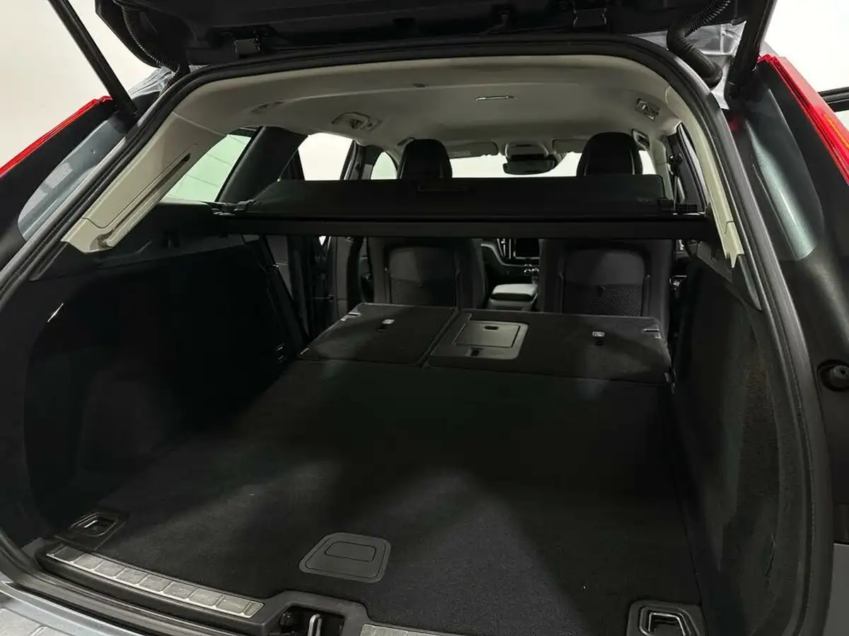 2017-volvo-xc60-20td-d4-momentum-pro-geartronic-big-44