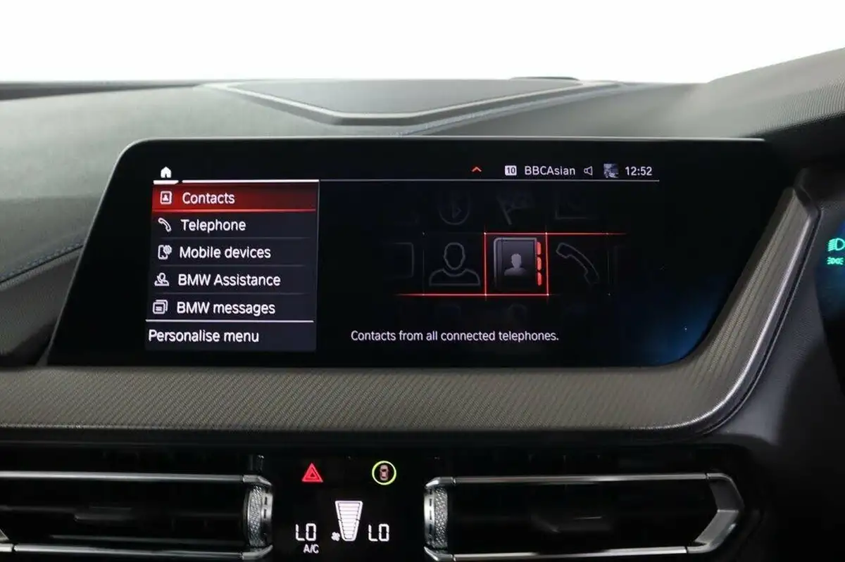 2022-bmw-1-series-20-m135i-xdrive-big-45