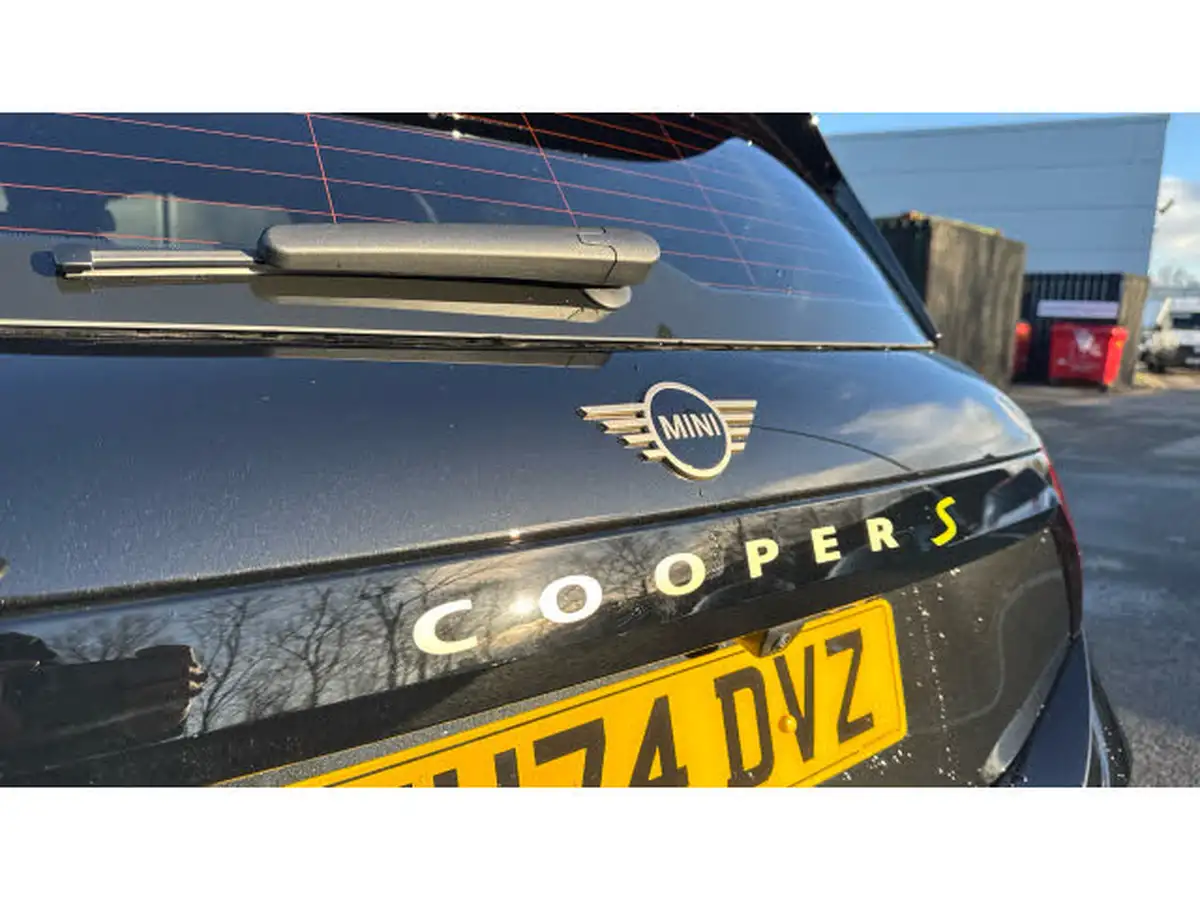 2024-mini-cooper-e-cooper-se-exclusive-big-32