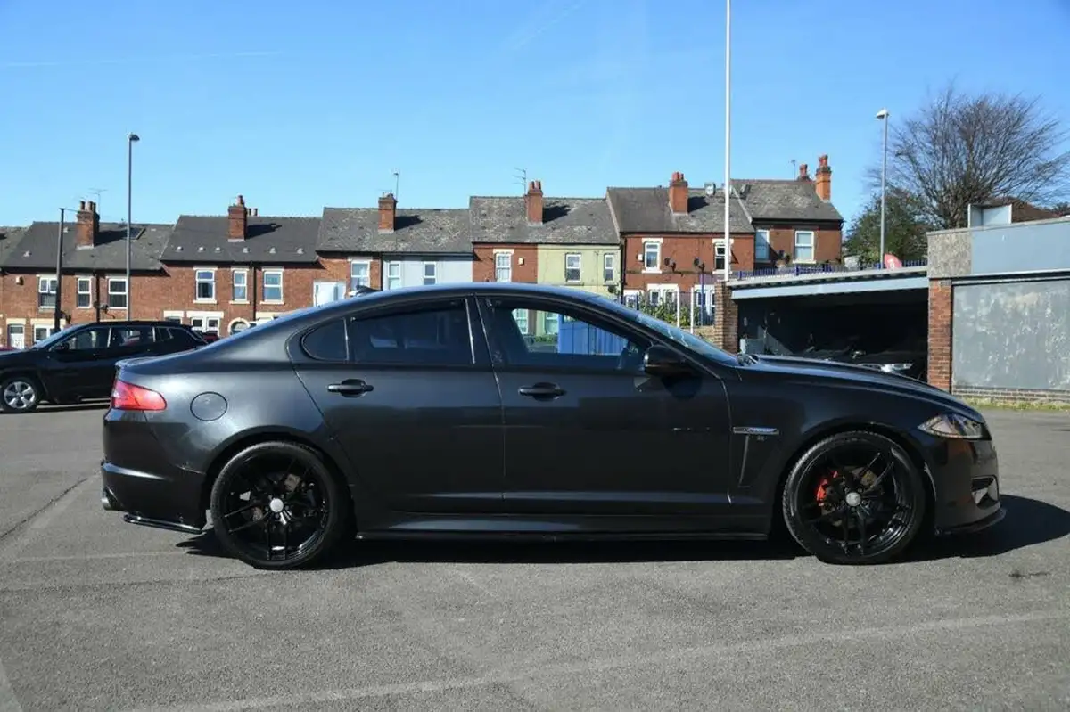 2015-jaguar-xf-22td-r-sport-200ps-saloon-4d-big-8