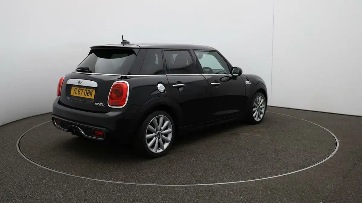 2017-mini-cooper-20-cooper-s-ss-hatchback-5d-sport-auto-big-7